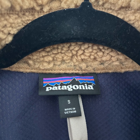 Patagonia Kids' Tan and Brown Fleece Jacket - Picture 2 of 3